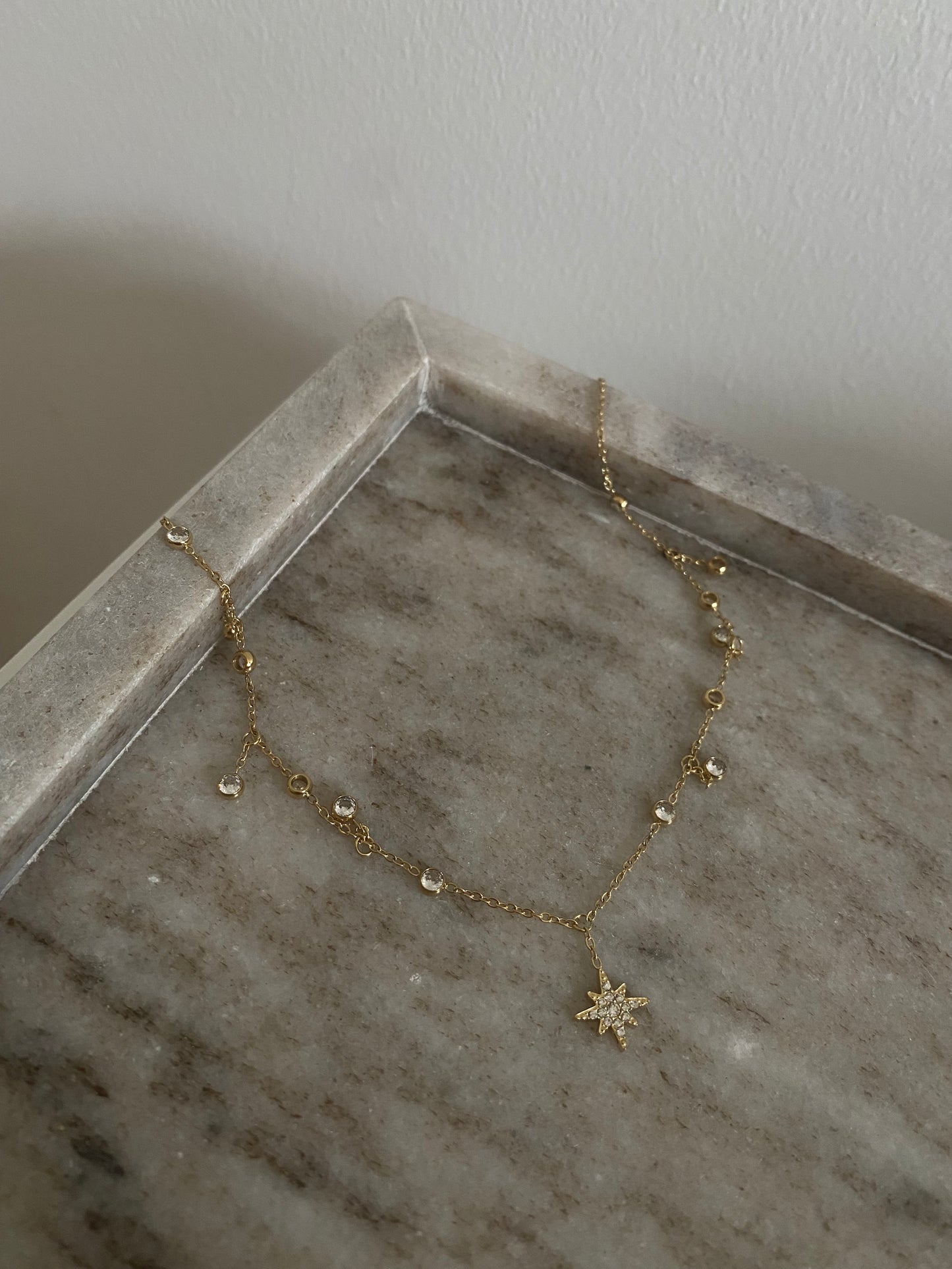 COLLIER STORMI